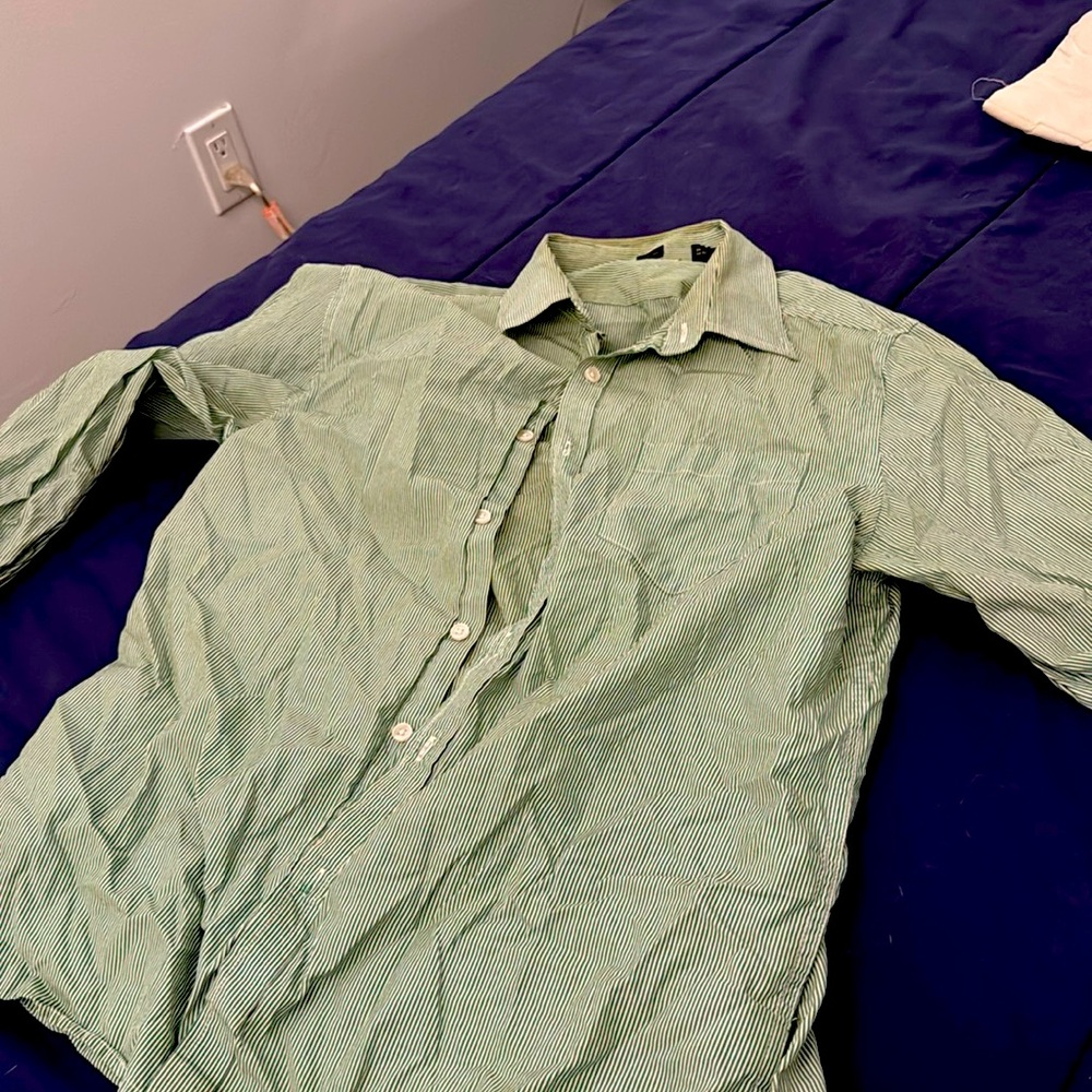 Slim fit Kenneth Cole green shirt